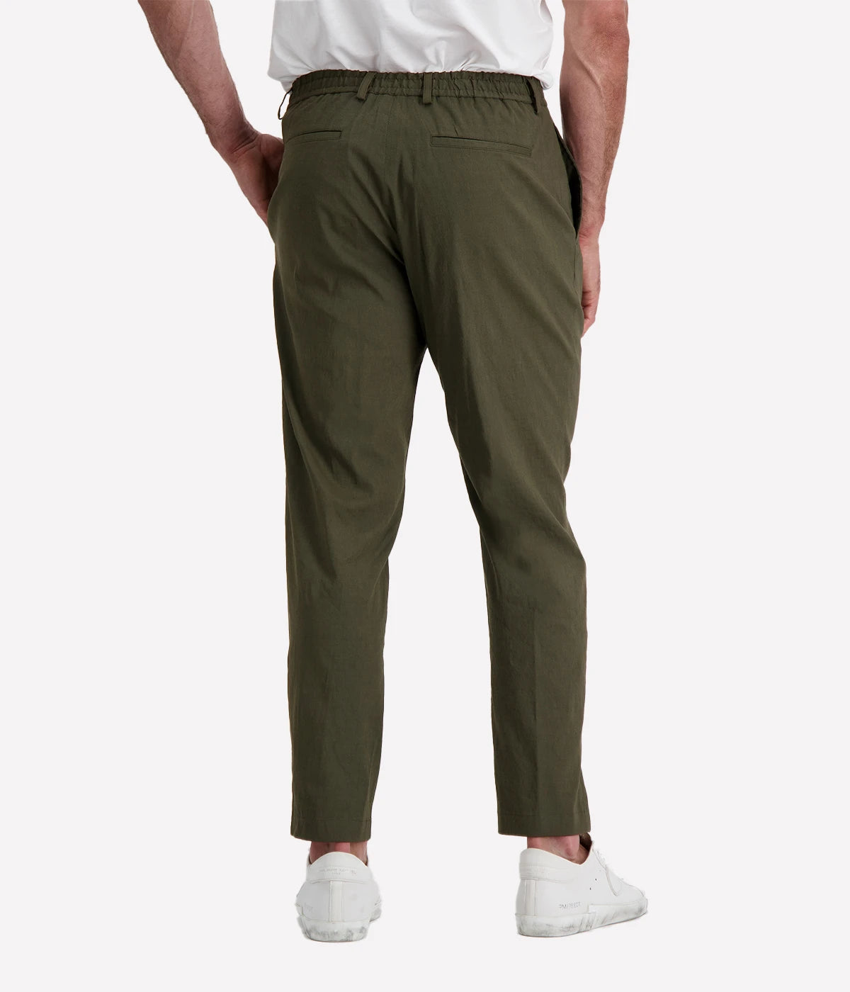 Theory Curtis Pants in dark olive, crafted from wrinkle and abrasion-resistant Precision Ponte fabric. Features a streamlined silhouette with a tapered leg for a refined, modern look.