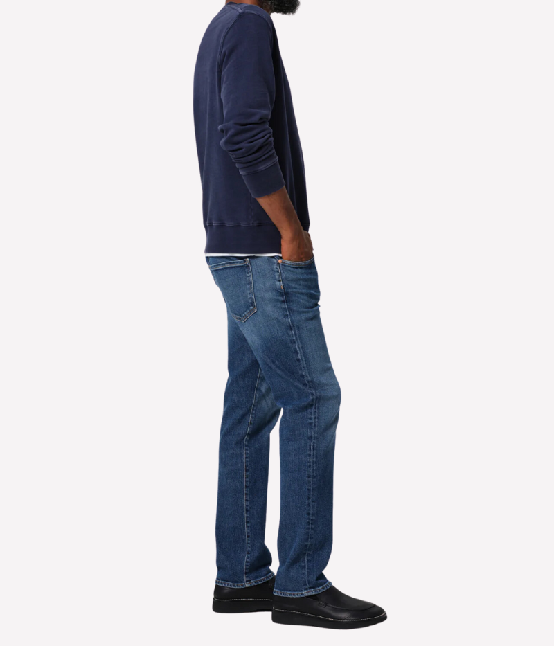 Citizens of Humanity Elijah Jean in bright medium indigo with whiskering and fading. This relaxed, straight-leg denim offers a comfortable fit through the hip and leg, crafted from signature comfort stretch heavyweight denim for all-day wear.