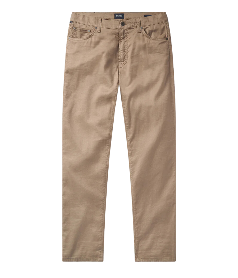 The Gage Stretch Linen Jean in Dune by Citizens of Humanity offers a slim-straight fit with a relaxed thigh and tapered ankle. Crafted from a breathable stretch linen blend in a classic khaki shade, these jeans provide all-day comfort and effortless style, perfect for an athletic build.