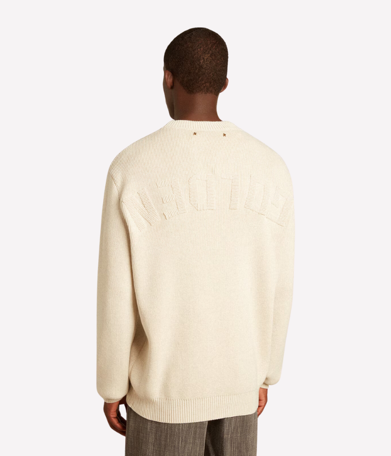 Soft panama-coloured cotton sweater with a round neck, regular fit, and subtle tone-on-tone Golden logo embroidery on the back. Finished with the signature double gold star detail.