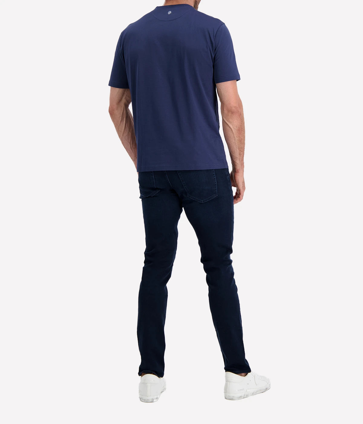 Eleventy blue cotton T-shirt with a relaxed fit, offering comfort and versatility. A simple, clean design perfect for casual or dressed-up looks. Made in Italy.