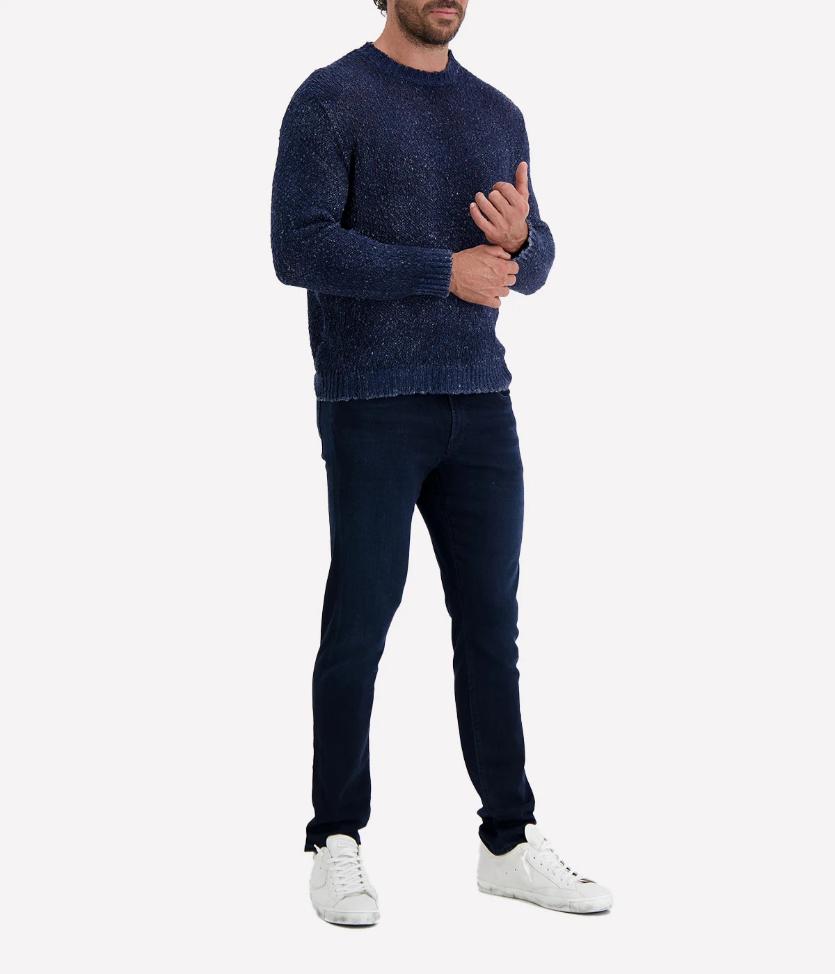 Avant Toi navy knitted pullover with a soft, breathable feel and relaxed fit. A versatile, easy-to-layer essential made in Italy.