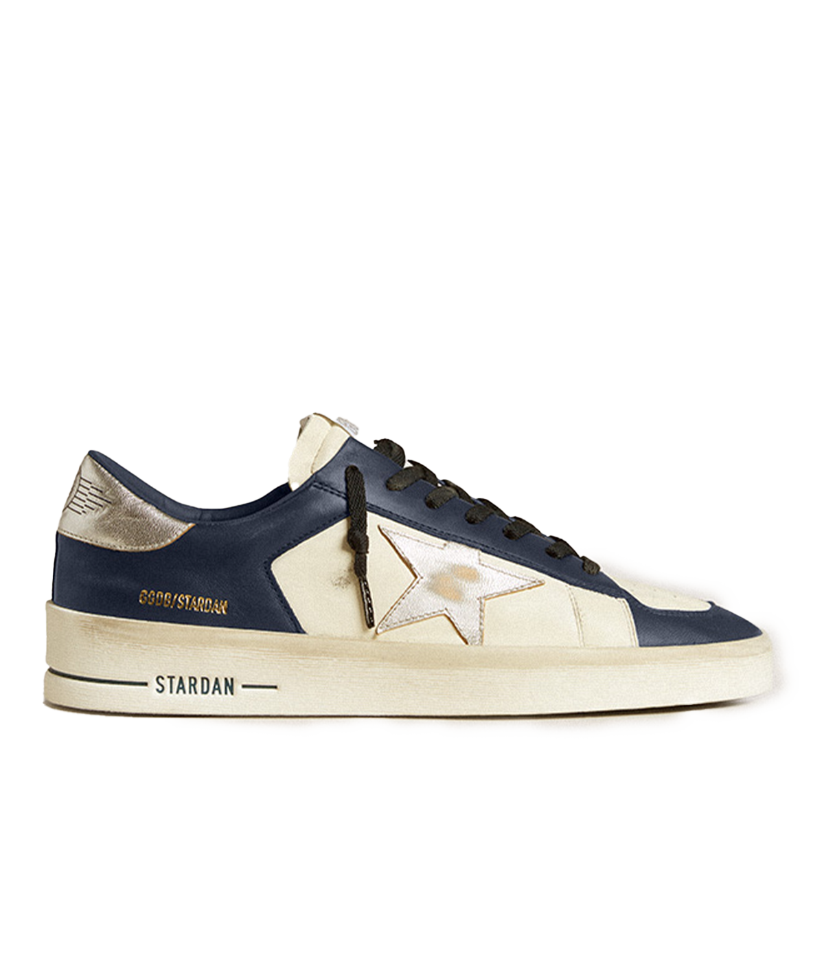 The Golden Goose Stardan Nappa Sneakers feature a luxurious Nappa leather upper with a sleek star toe and heel, combining sophistication and sporty style. The high-quality materials offer comfort and durability, making these sneakers a versatile addition to any wardrobe. Perfect for elevating both casual and dressed-up looks.